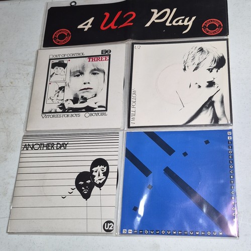 Play 45 rpm vinyl - u2,